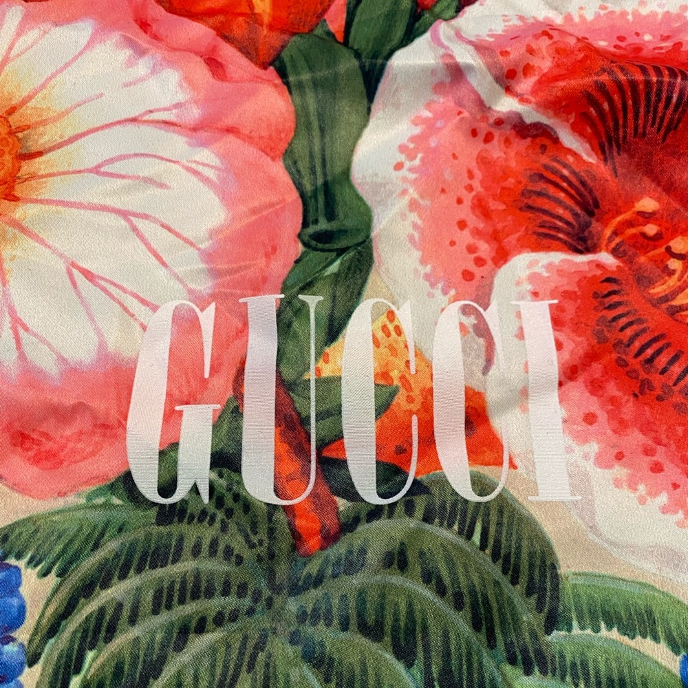 Floral silk Gucci Dustbag